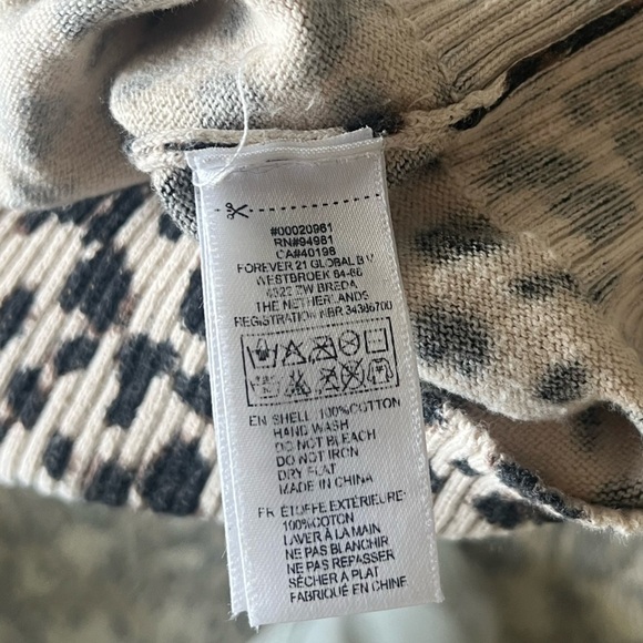 Forever 21 Black and Brown Sweatshirt with Asymmetrical Front - Picture 11 of 11